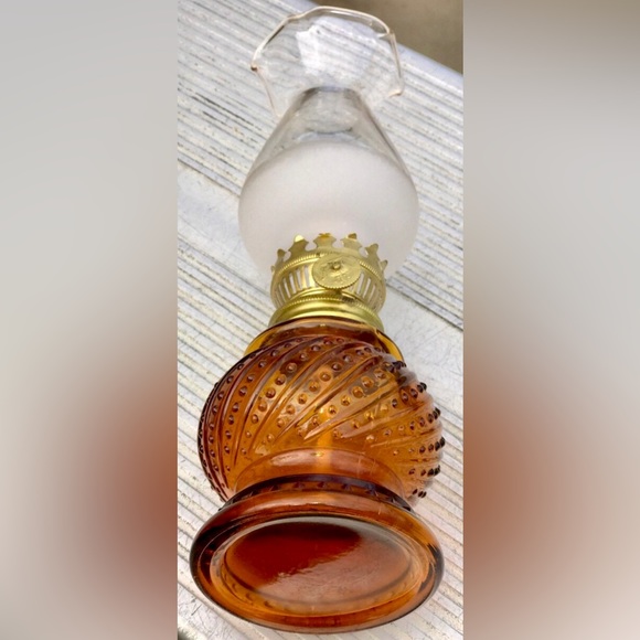 Vintage Mid Century Hobnail Studded Amber Glass Kerosene Lantern Oil Lamp - Picture 4 of 10